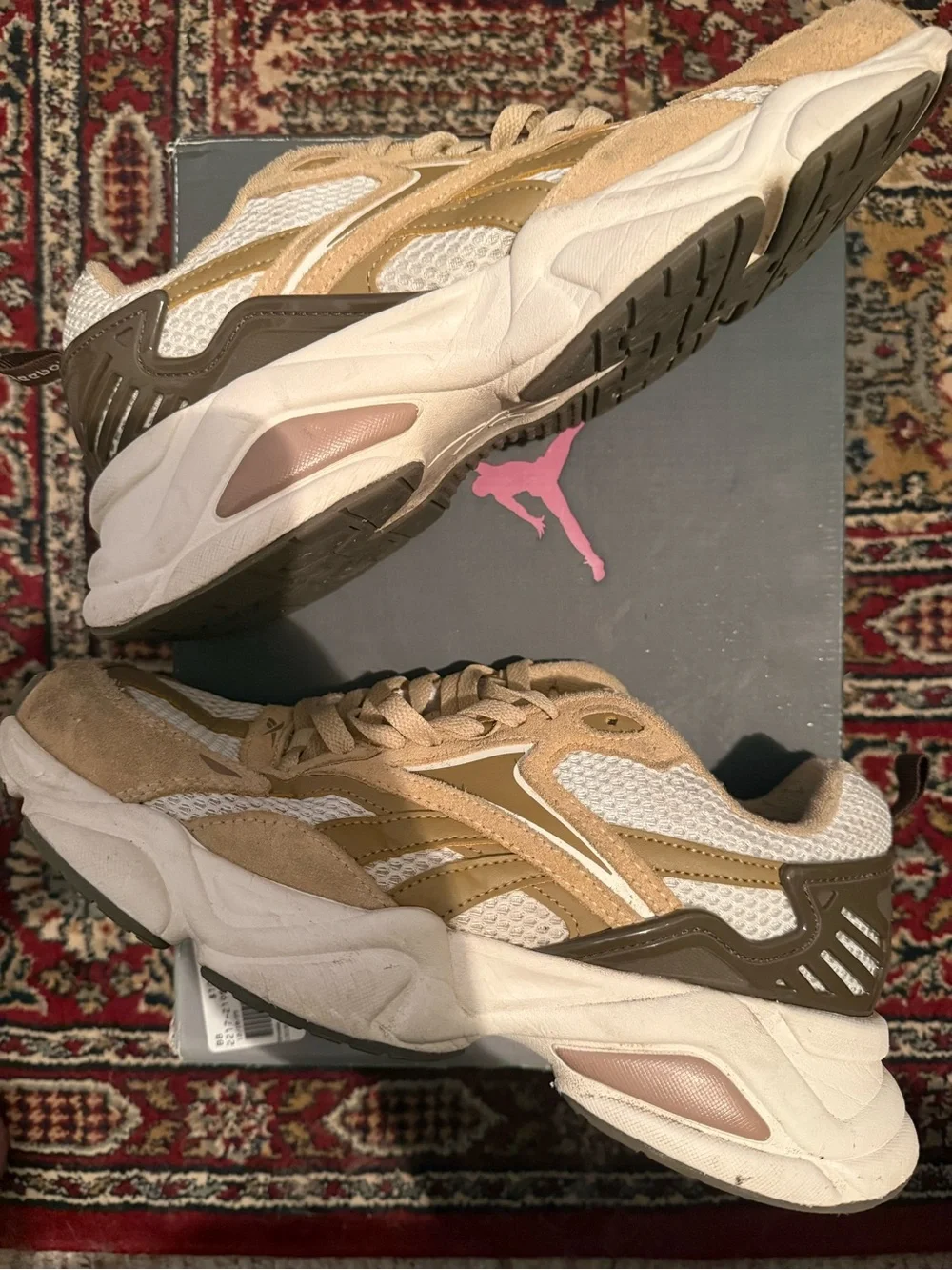 Reebok Men's Beige, White & Brown Athletic Sneakers
